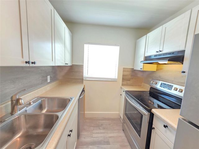 2750 E BAY DRIVE 10E, Largo, FL 33771