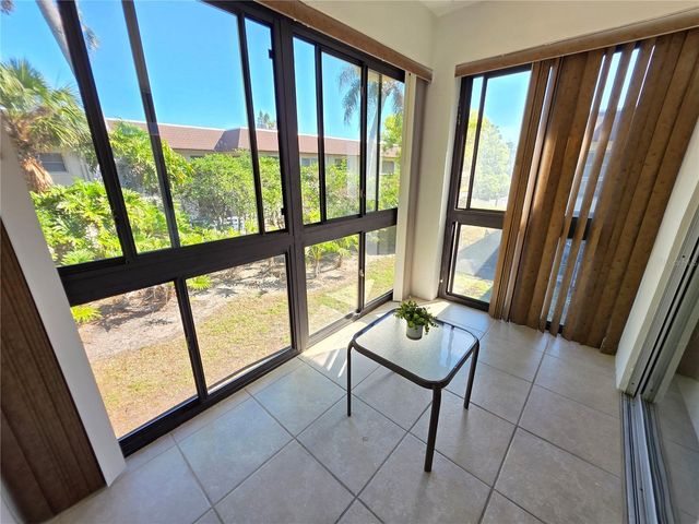 2750 E BAY DRIVE 10E, Largo, FL 33771