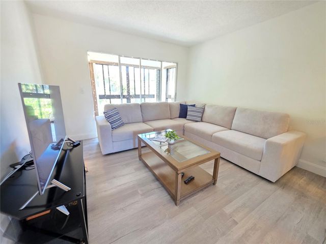 2750 E BAY DRIVE 10E, Largo, FL 33771