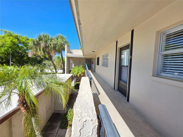 2750 E BAY DRIVE 10E, Largo, FL 33771