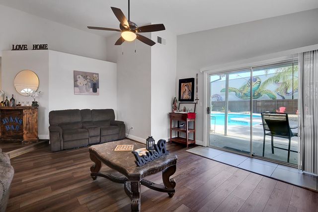 1404 Tradewind Dr, Yuba City, CA 95991