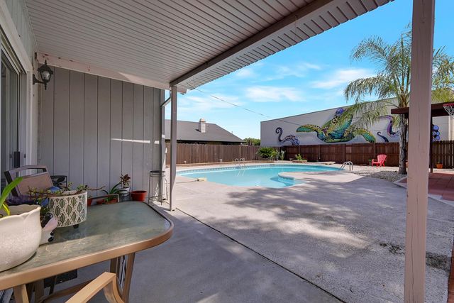 1404 Tradewind Dr, Yuba City, CA 95991
