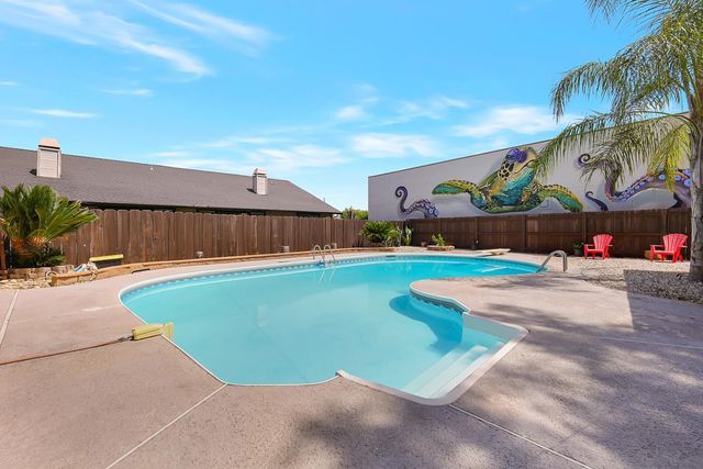 1404 Tradewind Dr, Yuba City, CA 95991