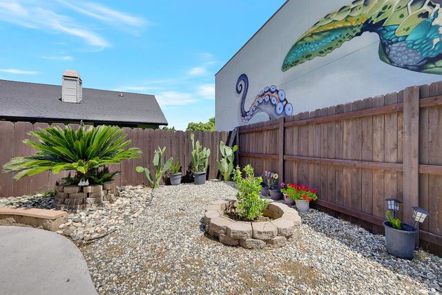 1404 Tradewind Dr, Yuba City, CA 95991