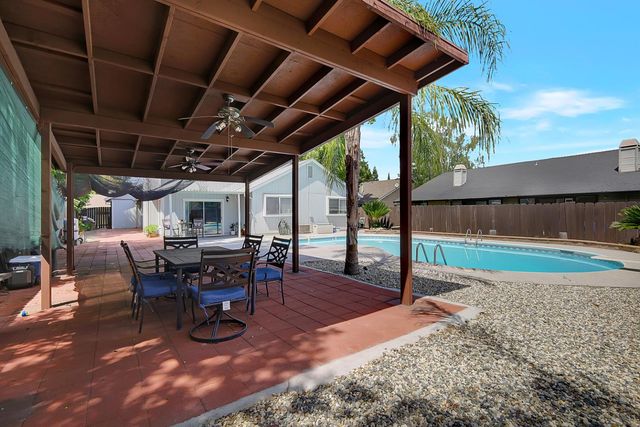 1404 Tradewind Dr, Yuba City, CA 95991