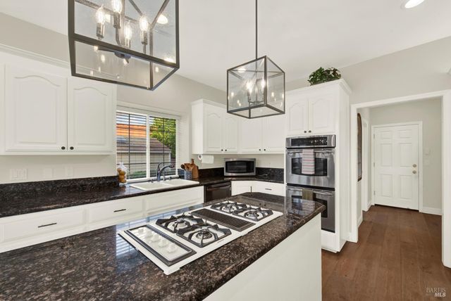 3261 Congressional Cir, Fairfield, CA 94534