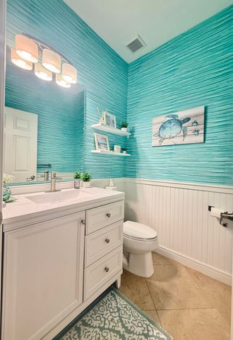 10361 WELLINGTON PARC Drive, Wellington, FL 33449