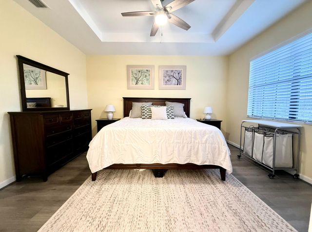 10361 WELLINGTON PARC Drive, Wellington, FL 33449