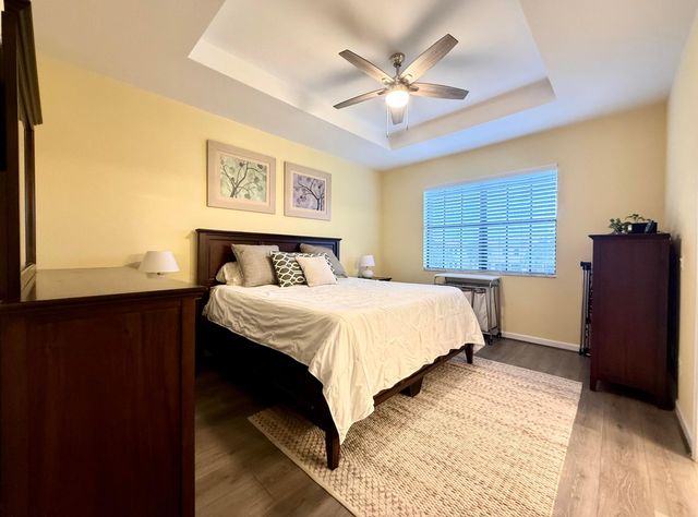 10361 WELLINGTON PARC Drive, Wellington, FL 33449