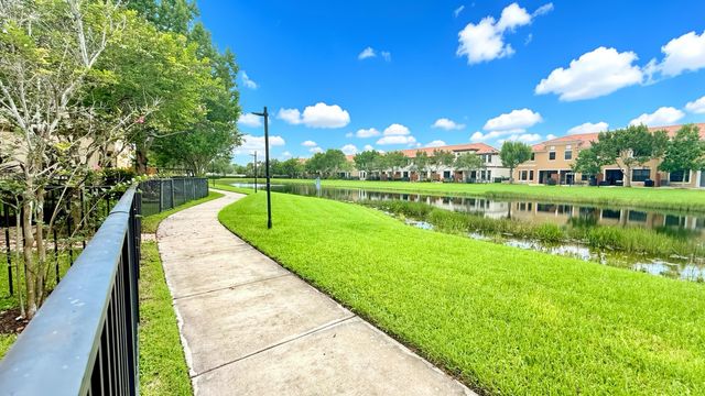 10361 WELLINGTON PARC Drive, Wellington, FL 33449