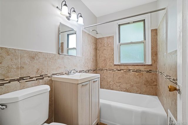 7 Winchester Avenue 2A, Yonkers, NY 10710