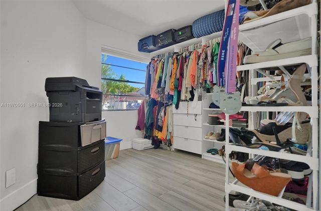 17032 NW 63rd Pl, Hialeah, FL 33015