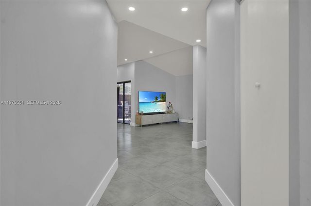 17032 NW 63rd Pl, Hialeah, FL 33015