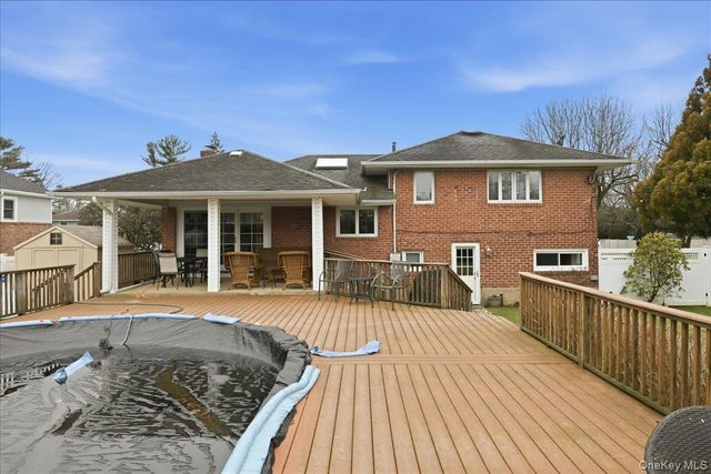 2037 Stratford Drive, Westbury, NY 11590