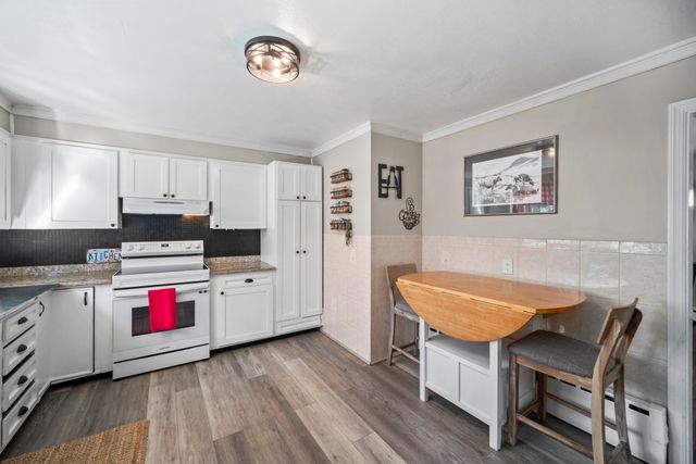 21 Hillcrest Road, Marlborough, MA 01752