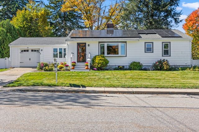 21 Hillcrest Road, Marlborough, MA 01752