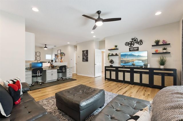 420 PARK LAKE DRIVE, Winter Springs, FL 32708