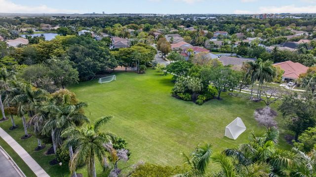 173 Cameron Drive, Weston, FL 33326