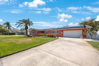 1694 HARBOR CIRCLE W, Largo, FL 33770