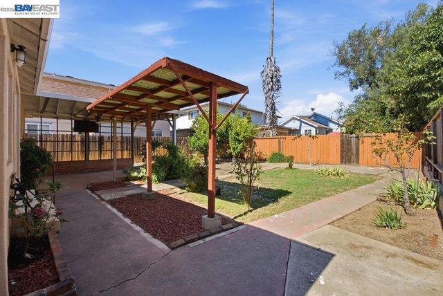 33612 8Th St, Union City, CA 94587