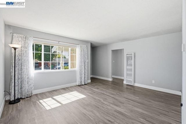 33612 8Th St, Union City, CA 94587