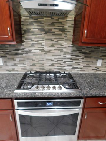 1301 Leah LN, Round Rock, TX 78665