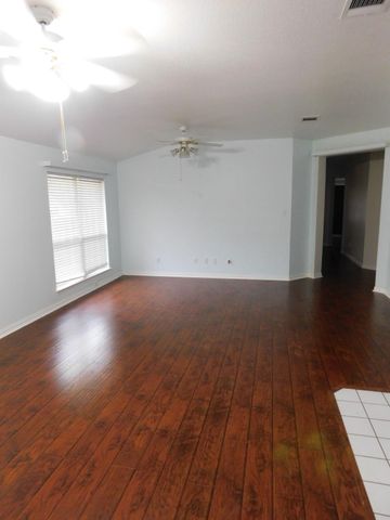 1301 Leah LN, Round Rock, TX 78665