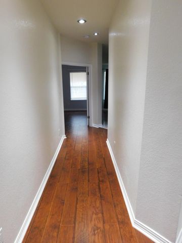 1301 Leah LN, Round Rock, TX 78665