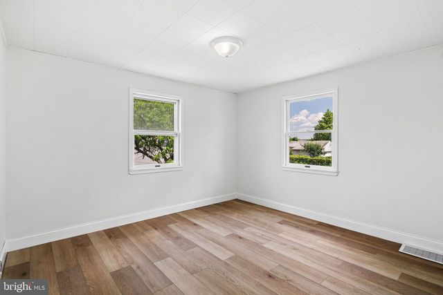 541 WICKER AVE, Bensalem, PA 19020