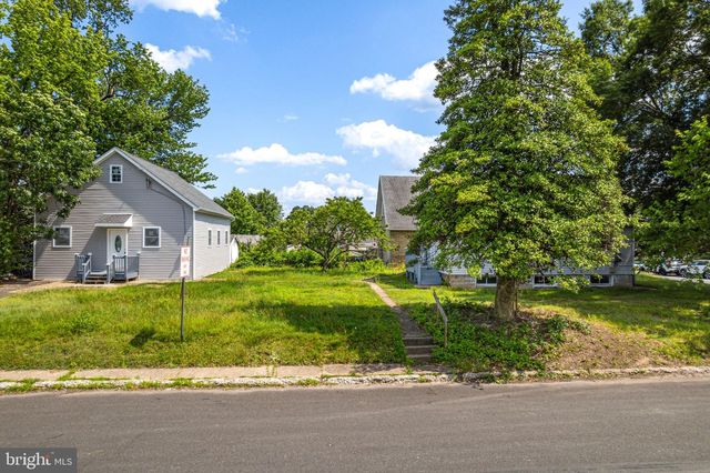 541 WICKER AVE, Bensalem, PA 19020