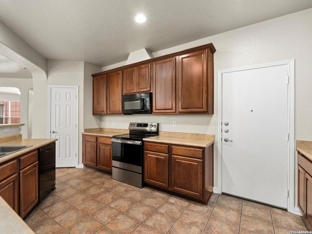 24411 Drew Gap, San Antonio, TX 78255