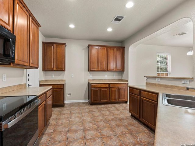 24411 Drew Gap, San Antonio, TX 78255
