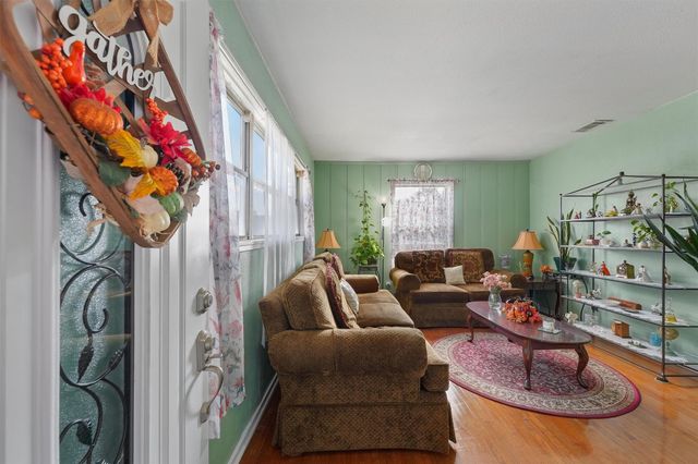 1404 Hemlock Drive, Pasadena, TX 77502