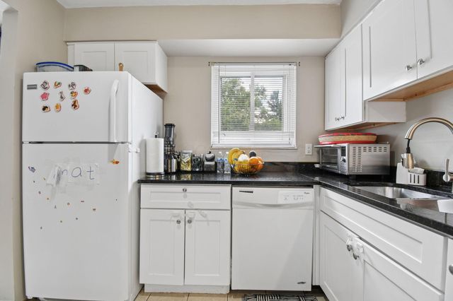 6199 Stornoway Drive S, Columbus, OH 43213