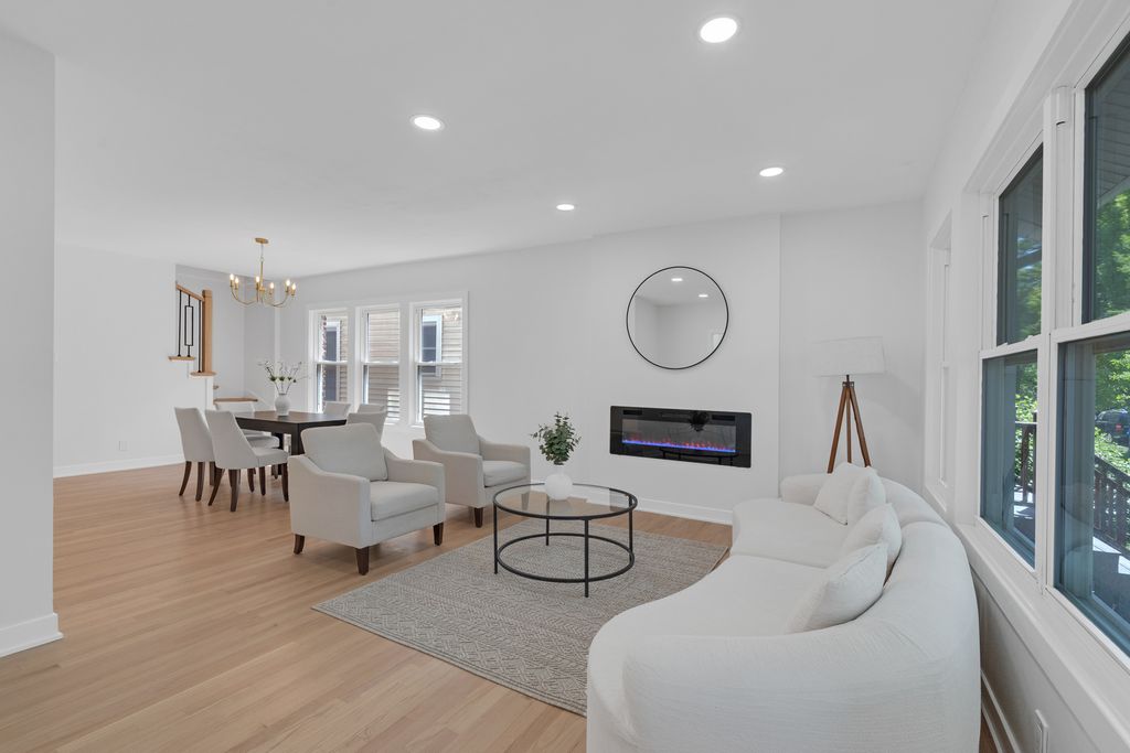 5837 N Marmora Avenue, Chicago, IL 60646 — photo 4