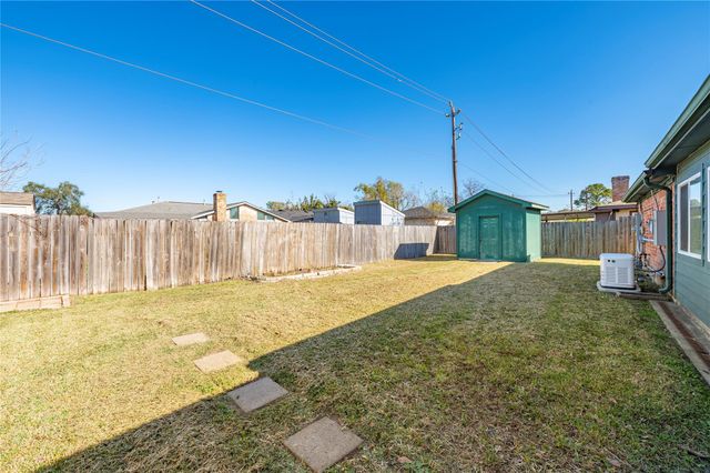 13727 Oleoke Lane, Houston, TX 77015