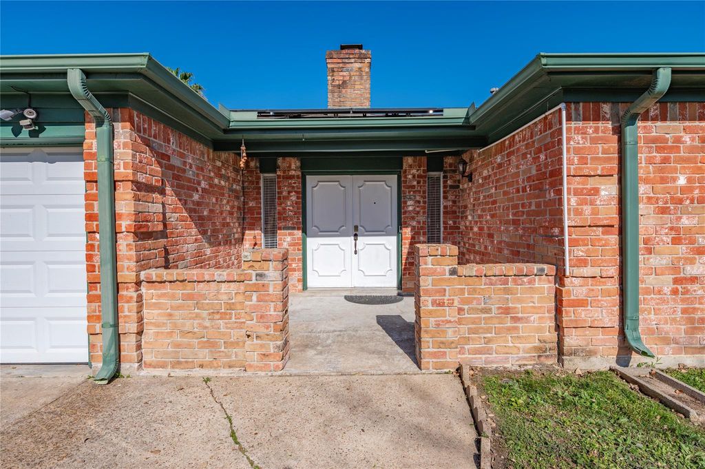 13727 Oleoke Lane, Houston, TX 77015