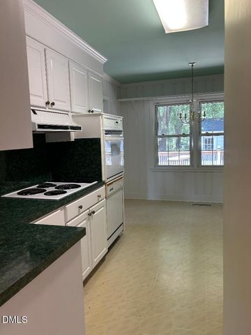 201 Forest Road, Oxford, NC 27565