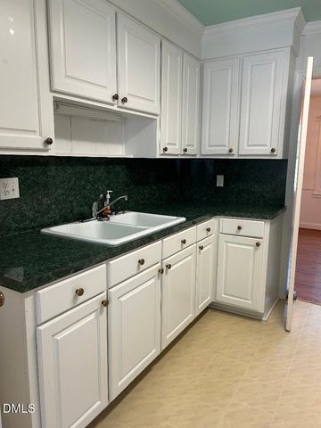 201 Forest Road, Oxford, NC 27565