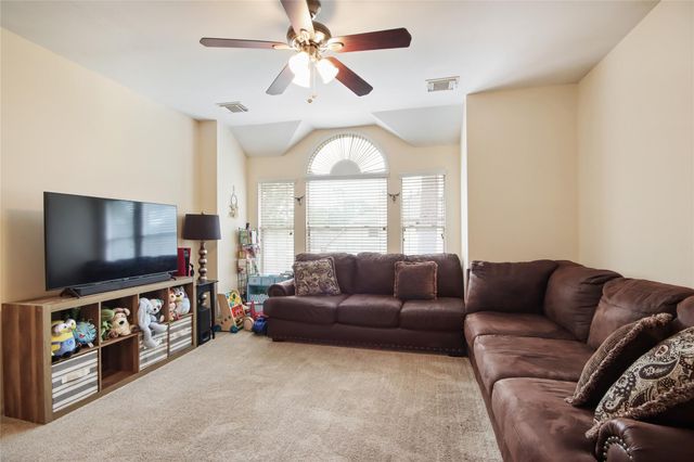 4014 Old Pine Grove Drive, Humble, TX 77346