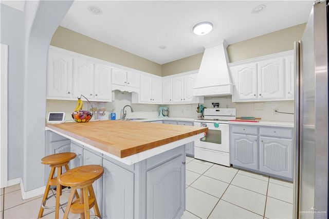 1358 La Ciniega Drive, Weslaco, TX 78596