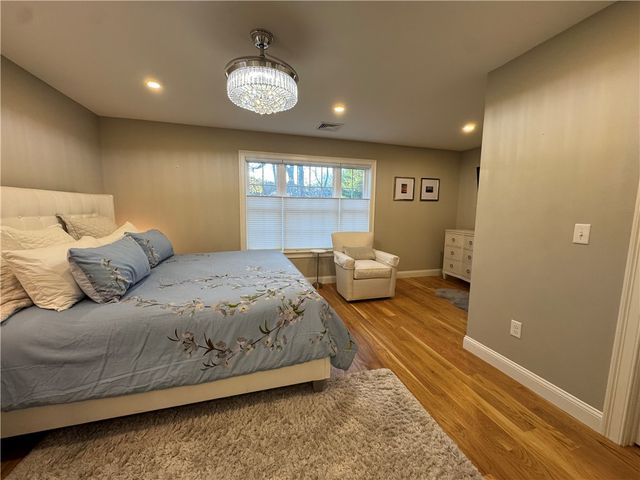 25 Franklin Road 1, East Greenwich, RI 02818