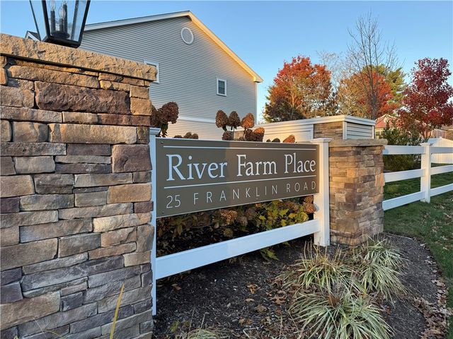 25 Franklin Road 1, East Greenwich, RI 02818