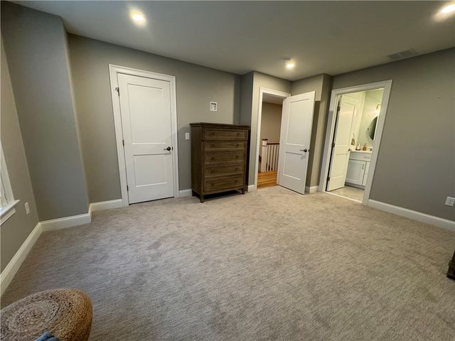 25 Franklin Road 1, East Greenwich, RI 02818