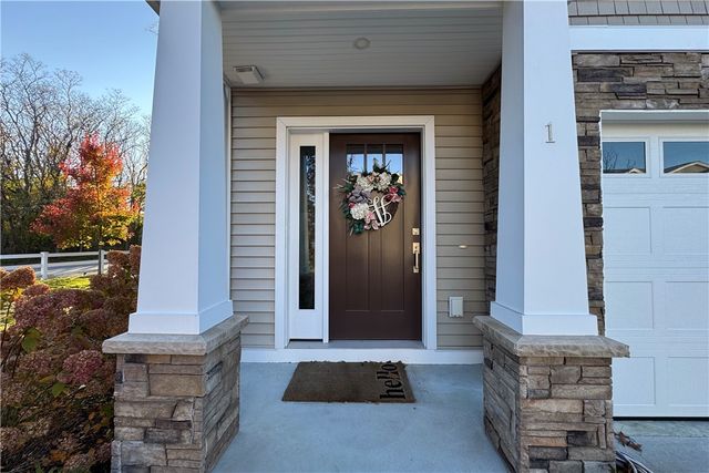 25 Franklin Road 1, East Greenwich, RI 02818