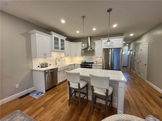 25 Franklin Road 1, East Greenwich, RI 02818