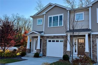 25 Franklin Road 1, East Greenwich, RI 02818