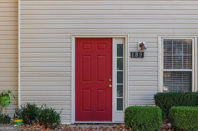 189 Holcomb Ferry Road, Roswell, GA 30076