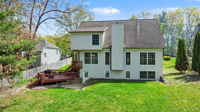 4696 Forest Creek Drive, Kalamazoo, MI 49009