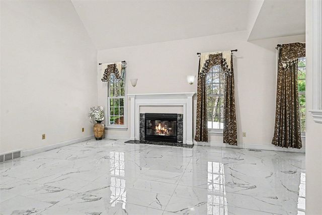 4696 Forest Creek Drive, Kalamazoo, MI 49009
